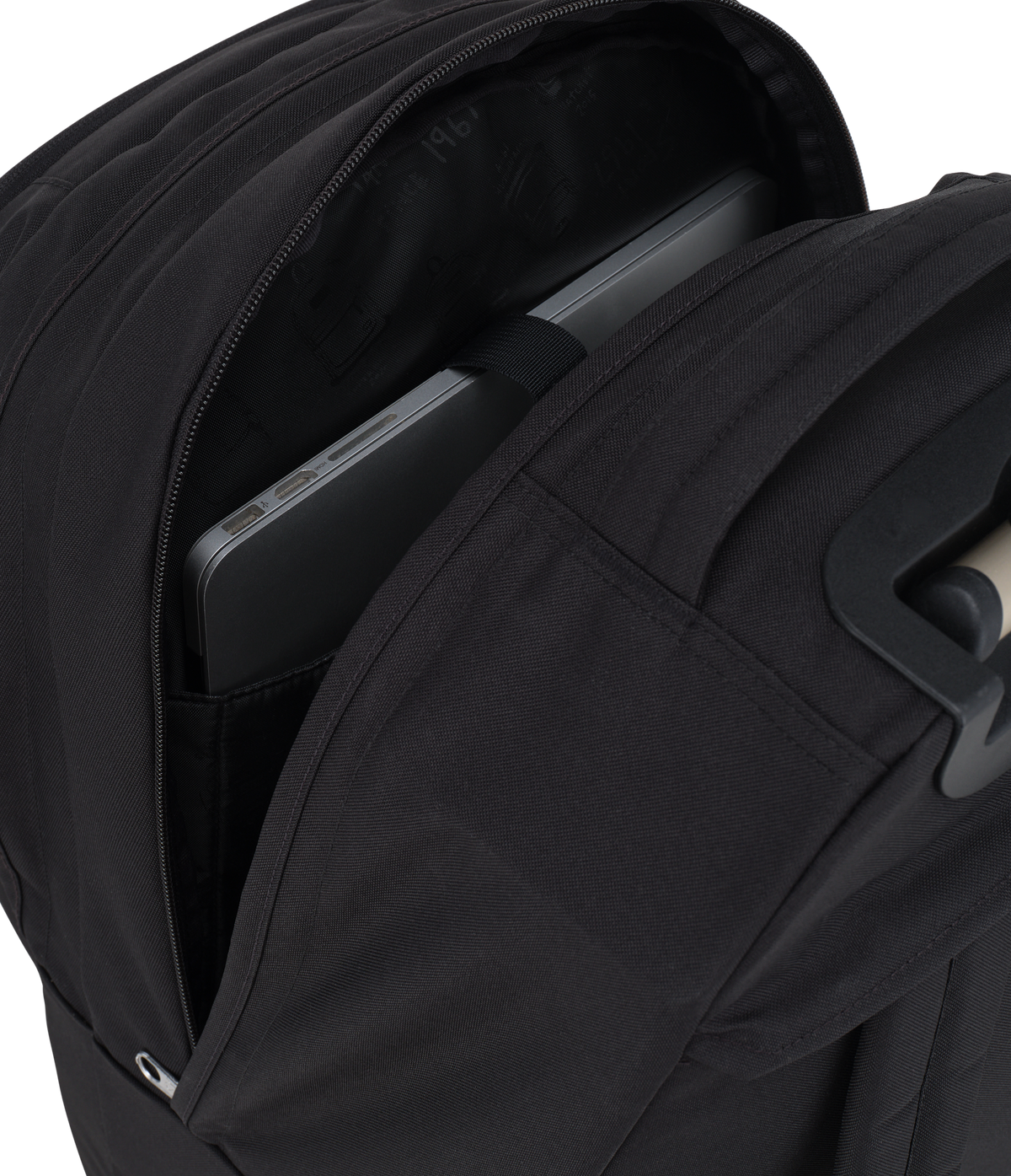 Driver 8 Black - ver - 5